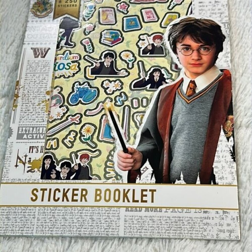Harry Potter Sticker Booklet Stickers approx 250 scrapbook stickers Licensed NEW - Picture 2 of 13